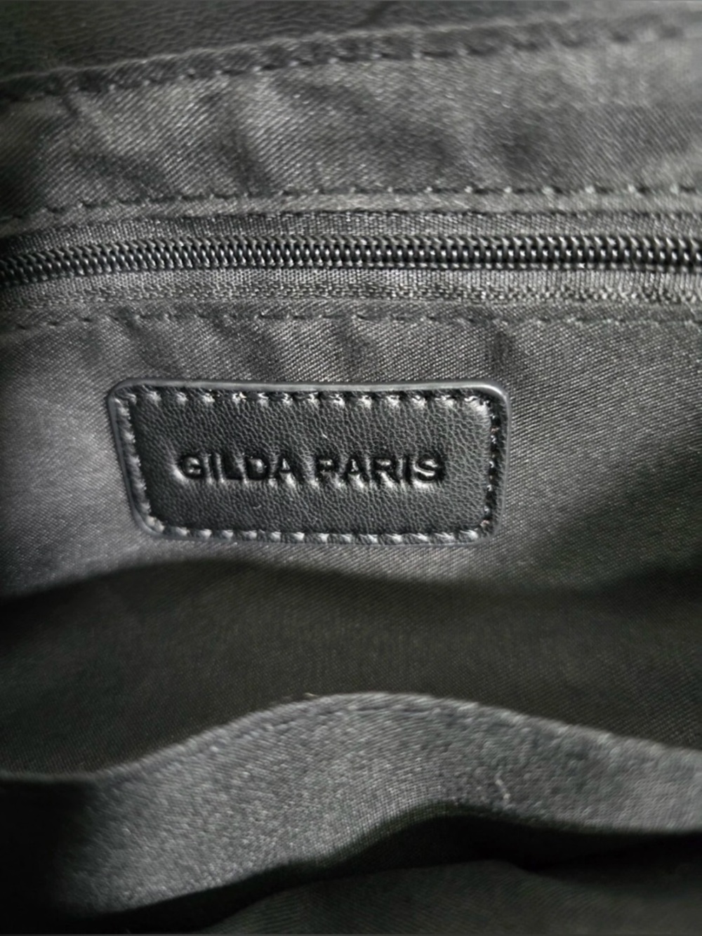 Gilda Paris Black Quilted Shoulder Bag with White Shearling Trim and Chain Strap - Picture 13 of 16